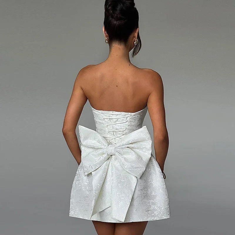 Fashionable Chic Sexy Solid-Color Jacquard Tube Dress With Bow Accent